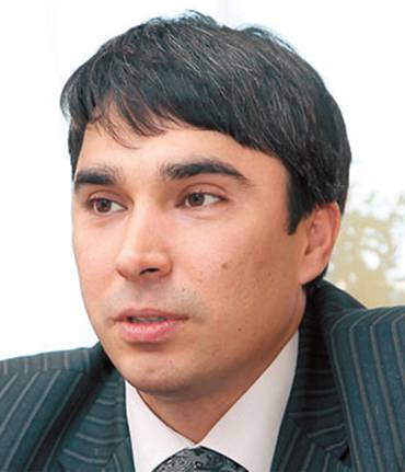  глава комитета по экономической политике Курганской областной думы, председатель правления Банка Кетовский Евгений Кафеев