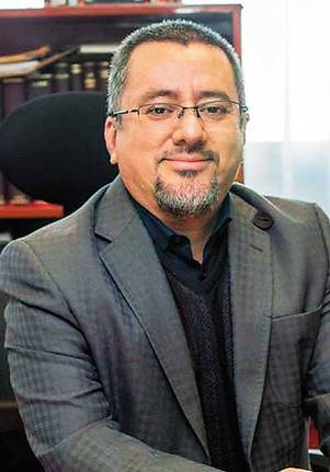 ТЮМЕНСКИЙ ГОСУДАРСТВЕННЫЙ УНИВЕРСИТЕТ Профессор Национального политехнического института Мексики Хорхе Анчейта Хуарес рассказал о важности моделирования для увеличения масштабов каталитических реакторов, в том числе в области производства  возобновляемых видов топлива