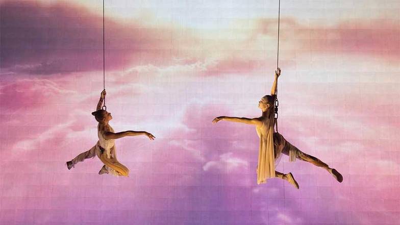 "Красный квадрат" Автор и художественный руководитель проекта "Антигравитация" — Нина Чусова