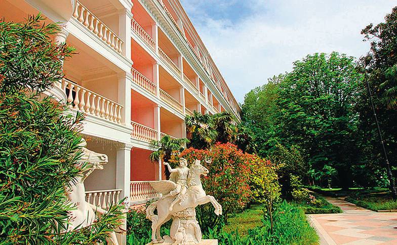  Большинство санаториев — это восстановленные на своих местах с уникальными природными условиями  ведомственные профилактории советского периода