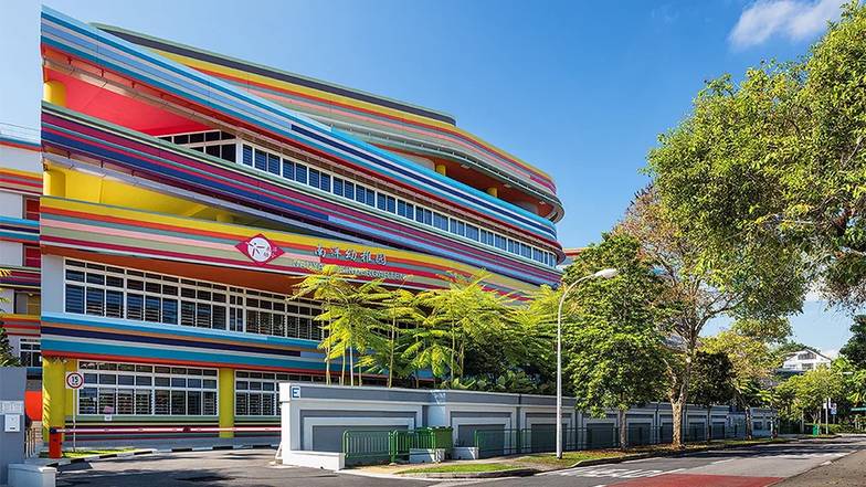  Начальная школа в Сингапуре даже на фотографии вызывает ощущение праздника