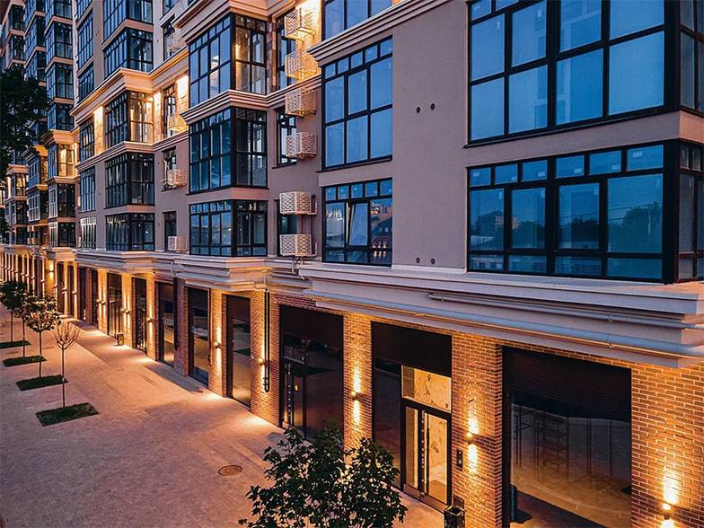  Сложные фасады с архитектурной подсветкой — редкое явление для региональных рынков жилья