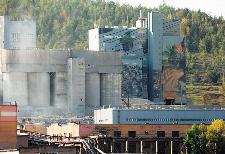 ЕЛЕНА ЕЛИСЕЕВ 