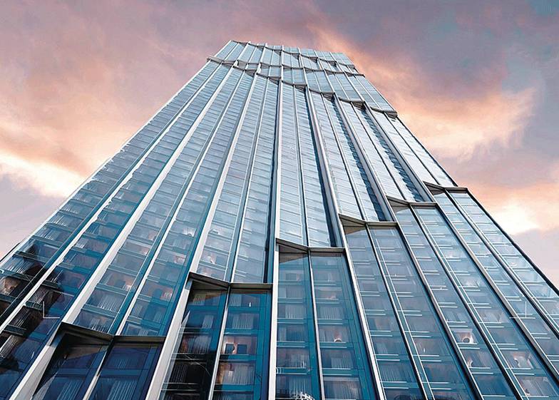  85-этажный жилой комплекс «Дау дом», расположенный рядом с деловым центром «Москва-Сити», — самый  высокий жилой небоскреб в России