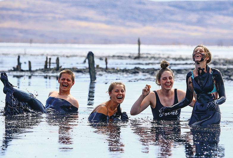СЕРГЕЙМАЛЬГАВКО/ТАСС Курортом может быть любой отель, стоящий на берегу в красивом месте. Но если там нет природных лечебных факторов, санаторием он не будет