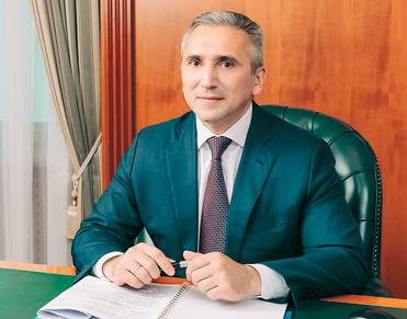 Предоставлено полномочным представительством президента РФ в УФО Александр Моор:  «В Тюменской области  разработан комплекс  мер поддержки  предпринимателей  на текущий год. Мы  сделали все от нас  зависящее, чтобы не  только максимально  сохранить действующие  бизнесы, но и  прирастать новыми  успешными проектами»