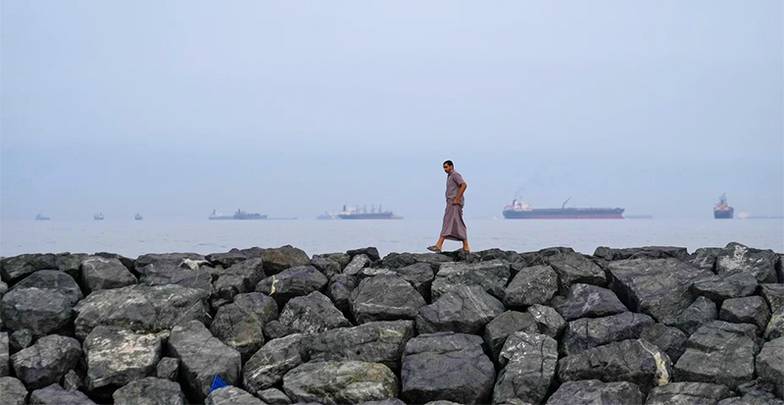 AP PHOTO/ALTAF QADRI США оказались не в состоянии ни отразить иранские удары по союзникам, ни разблокировать Ормузский пролив