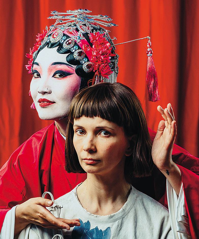 предоставлено пресс-службой Театра Наций Мария Смольникова — исполнительница главной роли в спектакле «Я не убивала  своего мужа»