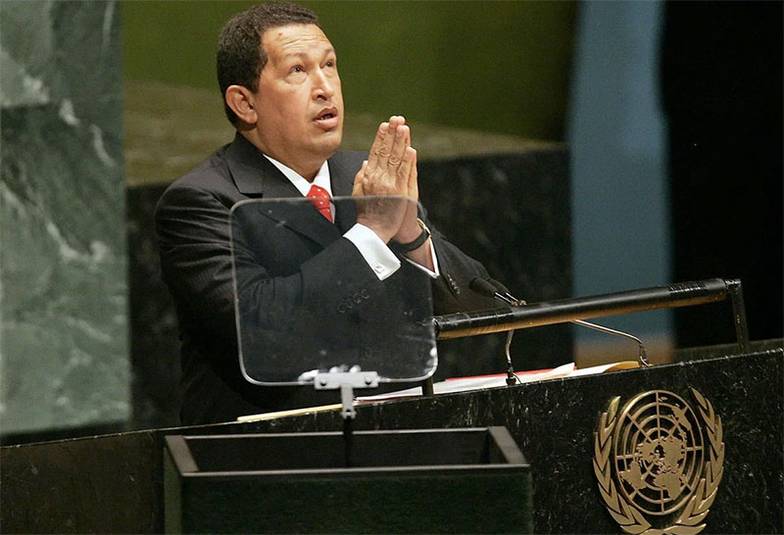  Взойдя на трибуну Генассамблеи ООН после президента США, основатель боливарианского социализма Уго Чавес сказал: «Пахнет серой, здесь был дьявол»