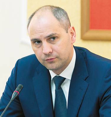  Денис Паслер: «Перед нами стоит задача вернуться к  докризисным объемам экспорта в 3 млрд долларов,  но мы намерены увеличить объем новой несырьевой  продукции. Делаем ставку на экспорт продукции АПК  и промышленный экспорт»