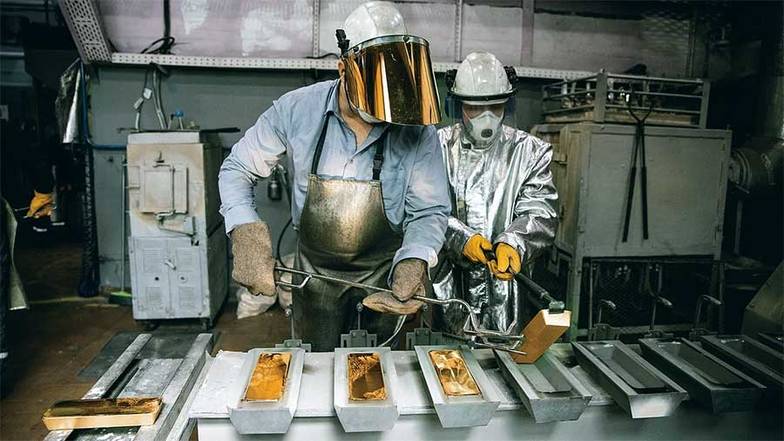  В прошлом году мировой спрос на золото составил рекордные 4899 тонн