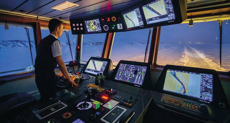  На рубке атомного ледокола