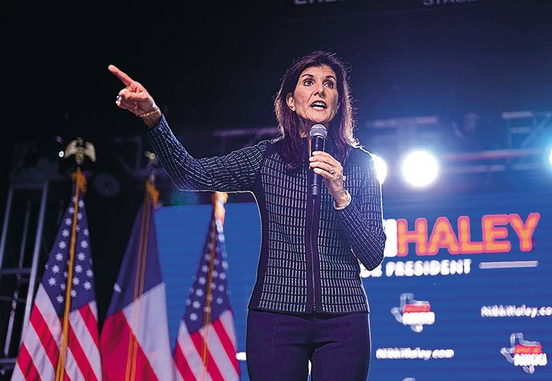 AP/TASS Судя по высказываниям Трампа в адрес его соперника Никки Хейли, на этот раз она разозлила его всерьез (его  любимая «кличка» для оппонента из массы оскорбительных — bird brain, буквально «птичий мозг» или, литературно, «полная дура»)