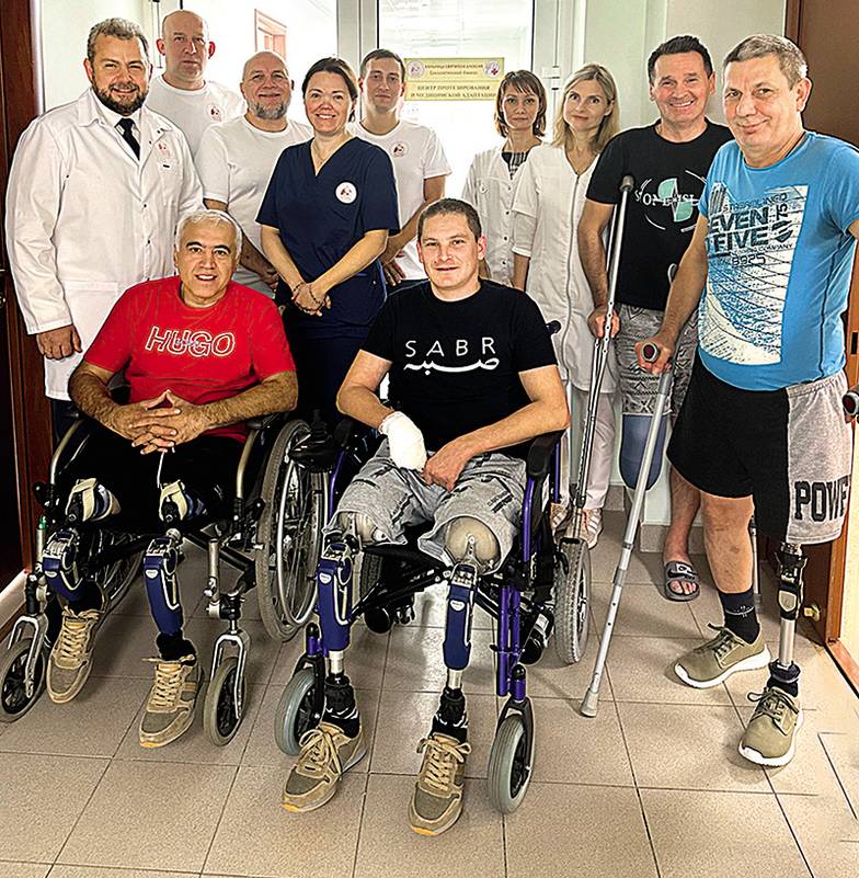  «Мы сейчас реализовали весь цикл: у нас есть мастерская, где собирается протез,  зал реабилитации, где пациент к нему привыкает, и стационар на 12 коек — и все  это в одном месте, что очень удобно»