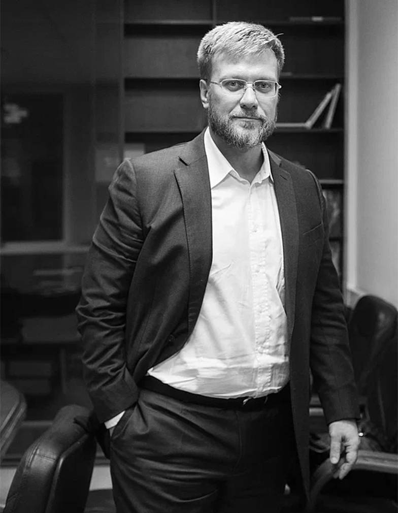 ОЛЕГ СЕРДЕЧНИКОВ Григорий Фрич настроен на мировую экспансию