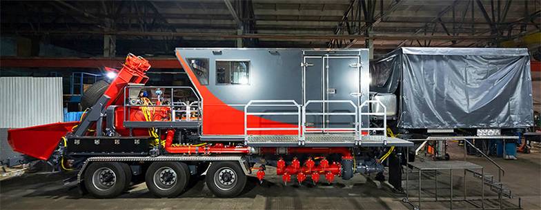 из личного архива Александра Кима Блендер, изготовленный Александром Кимом для нефтесервисной компании «Карат», составил хорошую конкуренцию китайской технике на предприятиях в Татарстане,  Башкортостане, Пермском крае