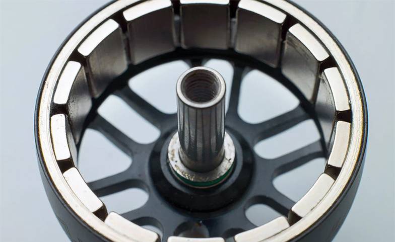 ФОТО: ZOONAR:IMAGO:TASS Неодимовые магниты — важнейшая составляющая современного электродвигателя