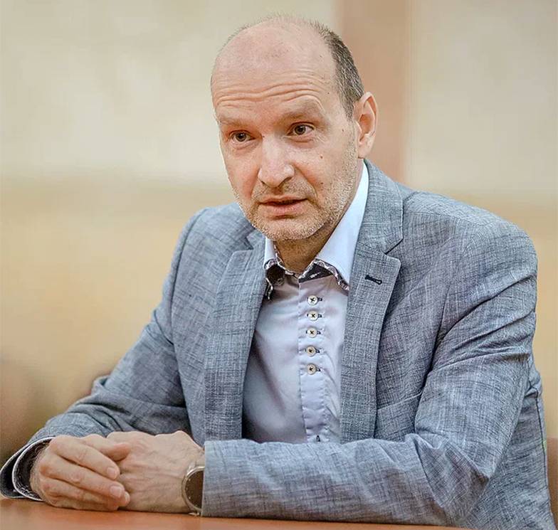 СВЕТЛАНА ПОСТОЕНКО Владимир Малахов, заведующий отделом исследования взаимосвязей энергетики с экономикой ИНЭИ РАН