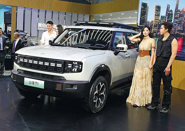  Новый Jetour T1 адресован автотуристам, салон здесь трансформируется в удобную двухместную кровать