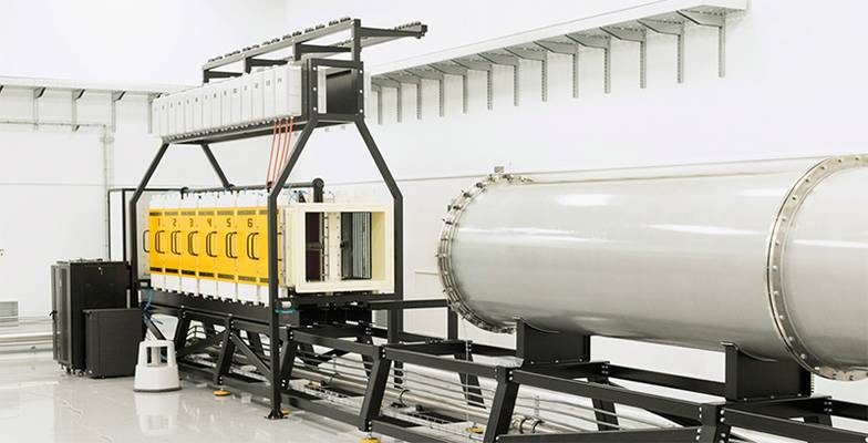  Монтаж многофункциональной лазерной установки килоджоульного уровня энергии ЭЛЬФ в Национальном исследовательском ядерном университете МИФИ