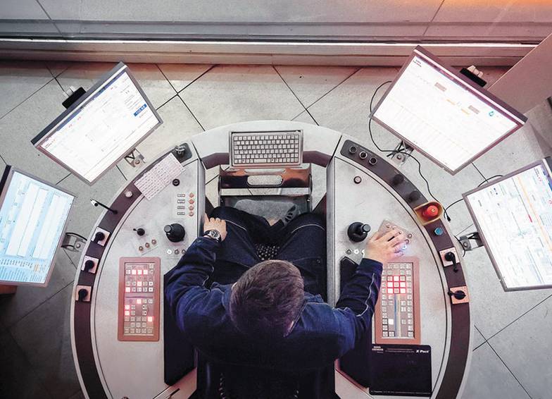  Перодовые технологии и использование современного металлургического оборудования позволяют ММК оставаться лидером металлургической отрасли России