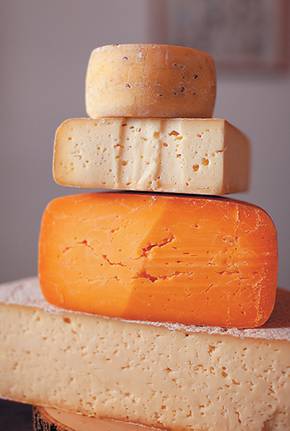  На ремесленной сыроварне «Сырник» производят  сыры 25 сортов