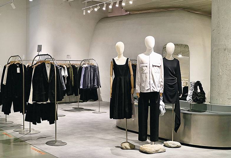 предоставлено компанией  «Trend Island» Ультрамодные концепции и бренды в Trend Island будут не столь актуальны для  региональных, районных универмагов «Телеграф»