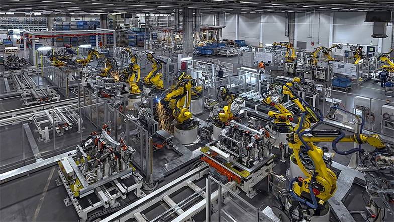  На бывшем заводе Volkswagen под Калугой новый собственник сумел приспособить доставшееся от немцев оборудование под выпуск автомобилей, компоненты для которых  теперь поставляются китайским партнером