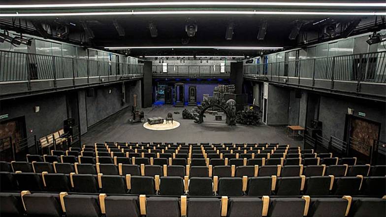  Новая сцена