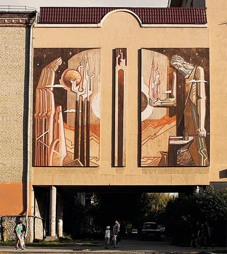 из личного архива Кирилла Ведерникова «Гефест», Екатеринбург, 2020 год. Сюжет диктовал сам индустриальный пейзаж  и дух этого брутального района города, Уралмаша, — интересные сочетания плит  и ритмика труб. Сюжет часто образуется интуитивно: видишь место, возникает  ассоциативный ряд