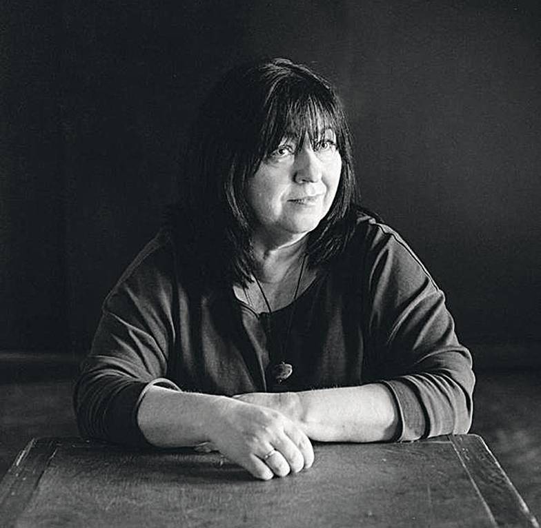 ИЗ ЛИЧНОГО АРХИВА СВЕТЛАНЫ ЗЕМЛЯКОВОЙ Светлана Землякова — театральный педагог и режиссер