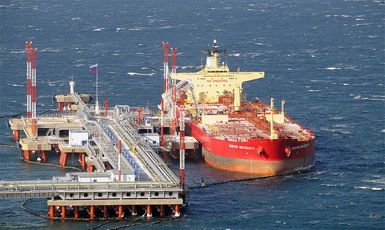 ИТАР-ТАСС/ВАСИЛИЙ ФЕДОРЧЕНКО 6 мая 2010 года. Танкер «Московский университет», захваченный пиратами 5 мая в Аденском заливе, освобожден противолодочным кораблем «Маршал Шапошников»