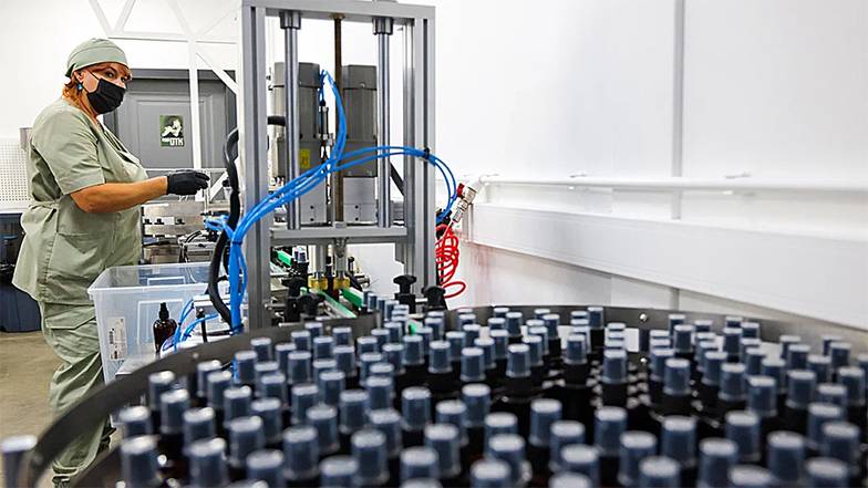 ДМИТРИЙ ФЕОКТИСТОВ/ТАСС Российские фабрики нарастили мощности по производству косметики после ухода иностранных брендов