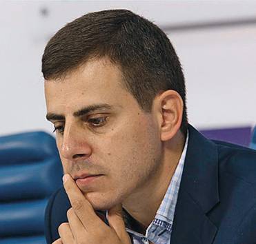 ИЗ ЛИЧНОГО АРХИВА Роберт Устян