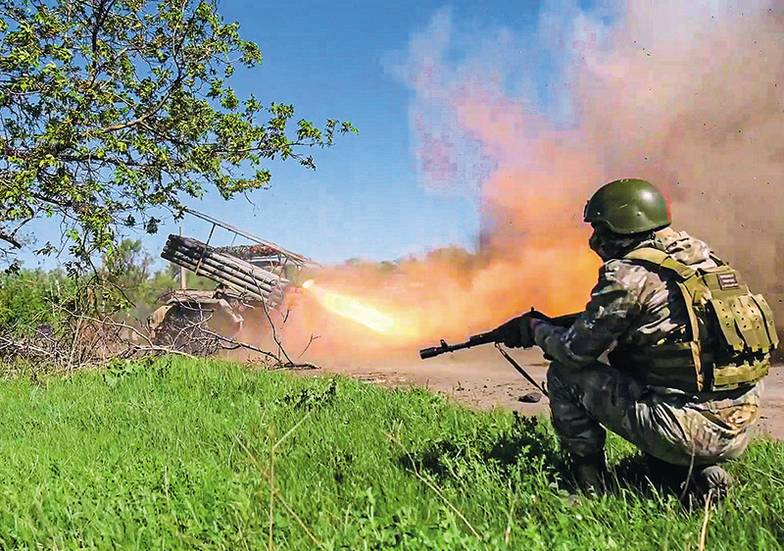 ТАСС С момента неудачи украинского «контрнаступа» летом 2023 года российская армия медленно, но уверенно наступает