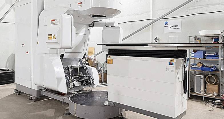  Сложной медицине — сложная техника: аппарат для лучевой терапии