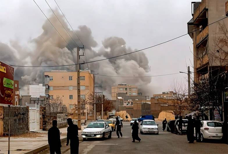 SALAMPIX/ABACA/SIPA USA США и Израиль продолжают ежедневно наносить удары по любой инфраструктуре, связанной с иранским Корпусом стражей Исламской революции