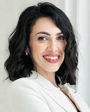  генеральный директор Агентства  инфраструктурного развития Тюменской области  Ольга Романец