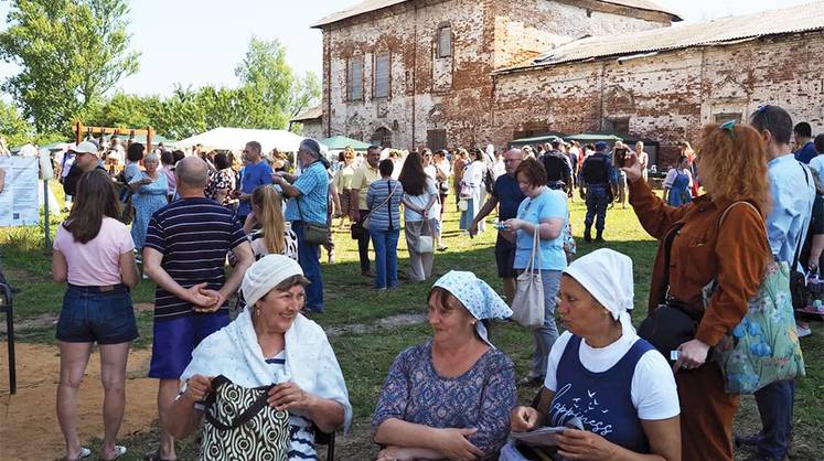 Жива Курба — живи, Казанский храм!