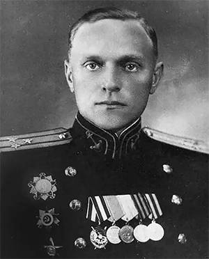 ИЗ ЛИЧНОГО АРХИВА АДМИРАЛ Н. Н. АМЕЛЬКО, УЧАСТНИК ПОСЛЕВОЕННОГО ТРАЛЕНИЯ НА БАЛТИКЕ