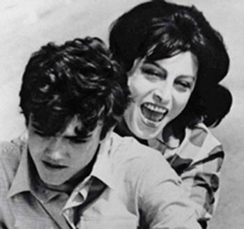  Развитие неореализма. Кадр из фильма «Мама  Рома»