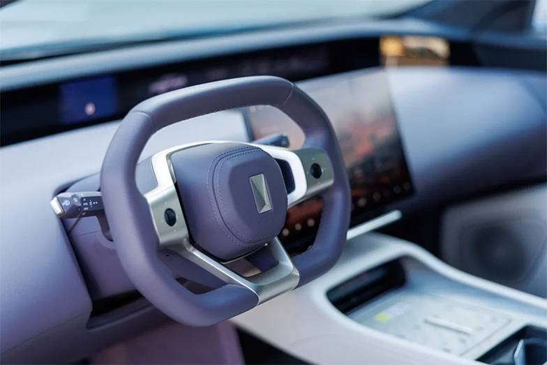 Предоставлено AVATR CARS 