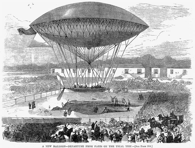 THE GRANGER COLLECTION В конце 1920-х годов дирижабли стали выполнять трансатлантические  пассажирские перелеты. Именно на них делалась ставка в дальней  авиации