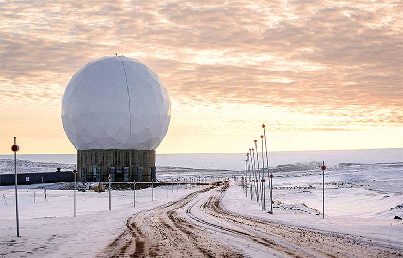  Космическая база США Питуффик на северо-западе Гренландии входит в систему раннего предупреждения ПРО США