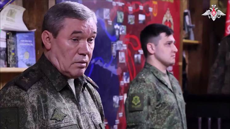 Глава Генштаба: «Наша армия движется в направлении Славянска»