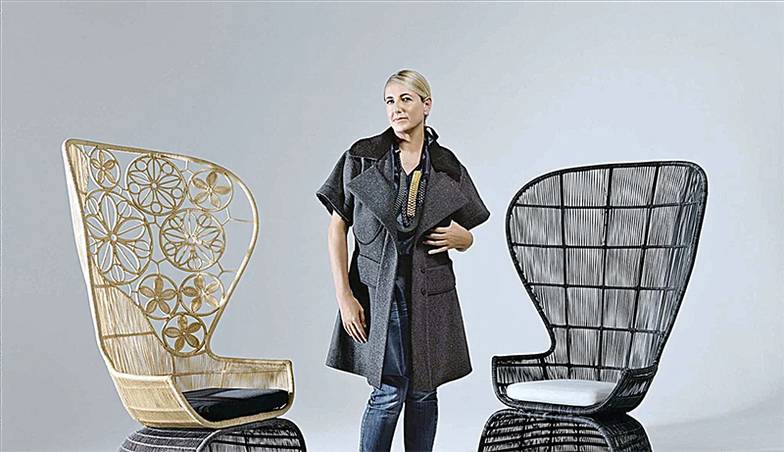  Патрисия Уркиола с проектом кресел