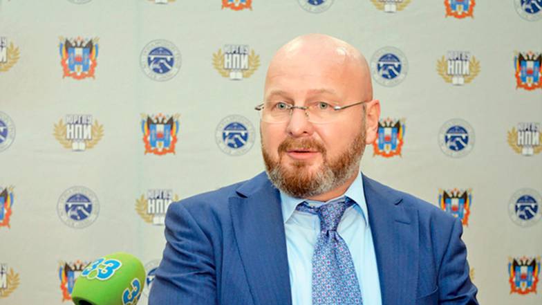 SIURGTU.RU Алексей Кнышов среагировал на выселение торговцев аксайских рынков — и заявил  оптово-розничный торговый комплекс «Южный» на 10 тысяч рабочих мест