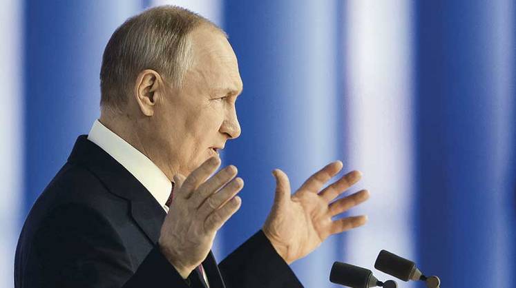 Путин заявил о необходимости скорректировать стратегию национальной политики России