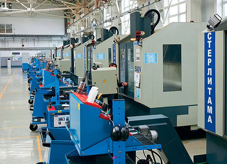 АЛЕКСАНДР ИВАНТЕР Цех обработки алюминиевых сплавов Комсомольского-на-Амуре авиационного завода им. Ю. А. Гагарина (КнААЗ) оснащен станками производства Стерлитамакского станкостроительного завода