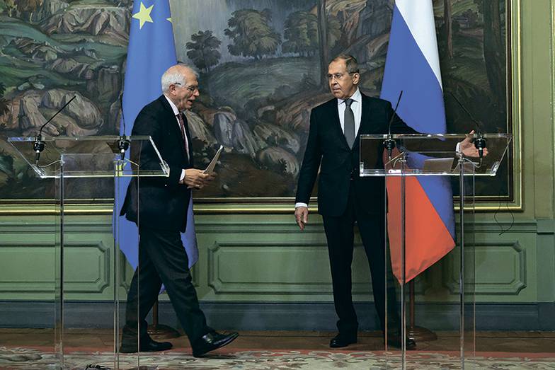 ПРЕСС-СЛУЖБА МИД РФ/ТАСС Визит в Москву главы внешнеполитического ведомства Евросоюза Жозепа Борреля выдался неудачным. Глава МИД РФ Сергей Лавров заметил, что Россия может пойти на полный разрыв отношений с Европейским союзом, если Брюссель станет инициатором